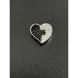 Snap Charm Black and White Heart Crystal Magnoila and Vine Mini Snap Discontinue